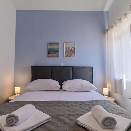 Rudini With Heated Pool Villa Okrug Gornji