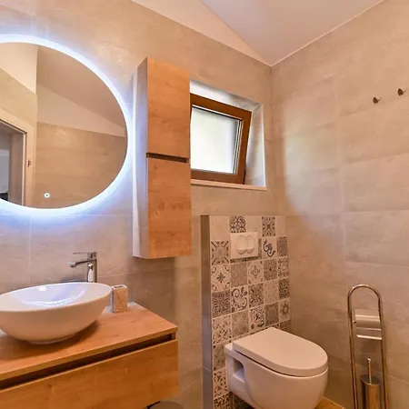 فيلة Rudini With Heated Pool *