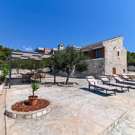Villa Rudini With Heated Pool *