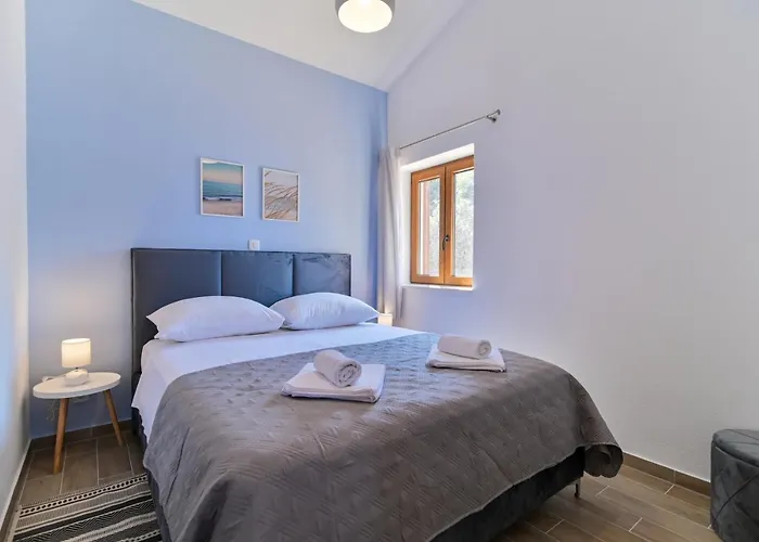 Rudini With Heated Pool Villa *