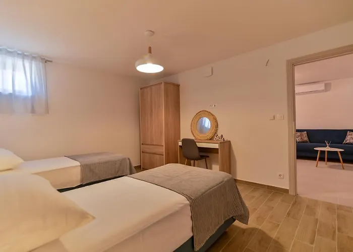 Rudini With Heated Pool * Okrug Gornji