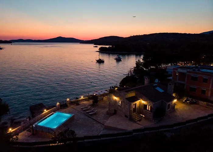 Rudini With Heated Pool